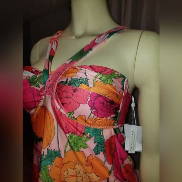 Trina Turk NWT Sunny Bloom Convertible Tankini Size 6 Lightly Padded top only - Picture 5 of 13